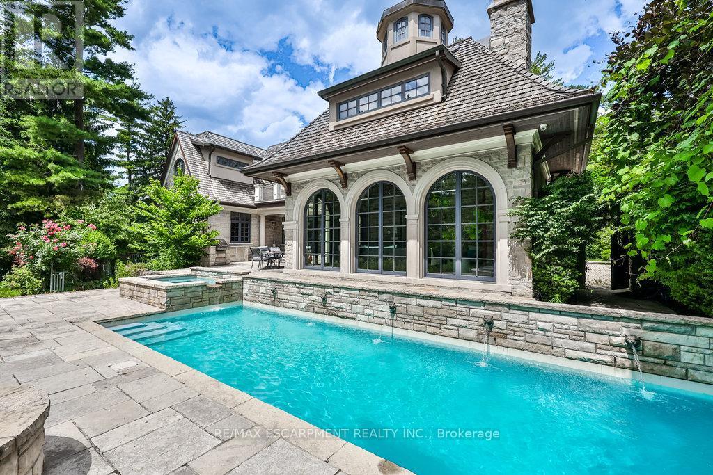 1476 Carmen Drive, Mississauga, ON - Outdoor With In Ground Pool