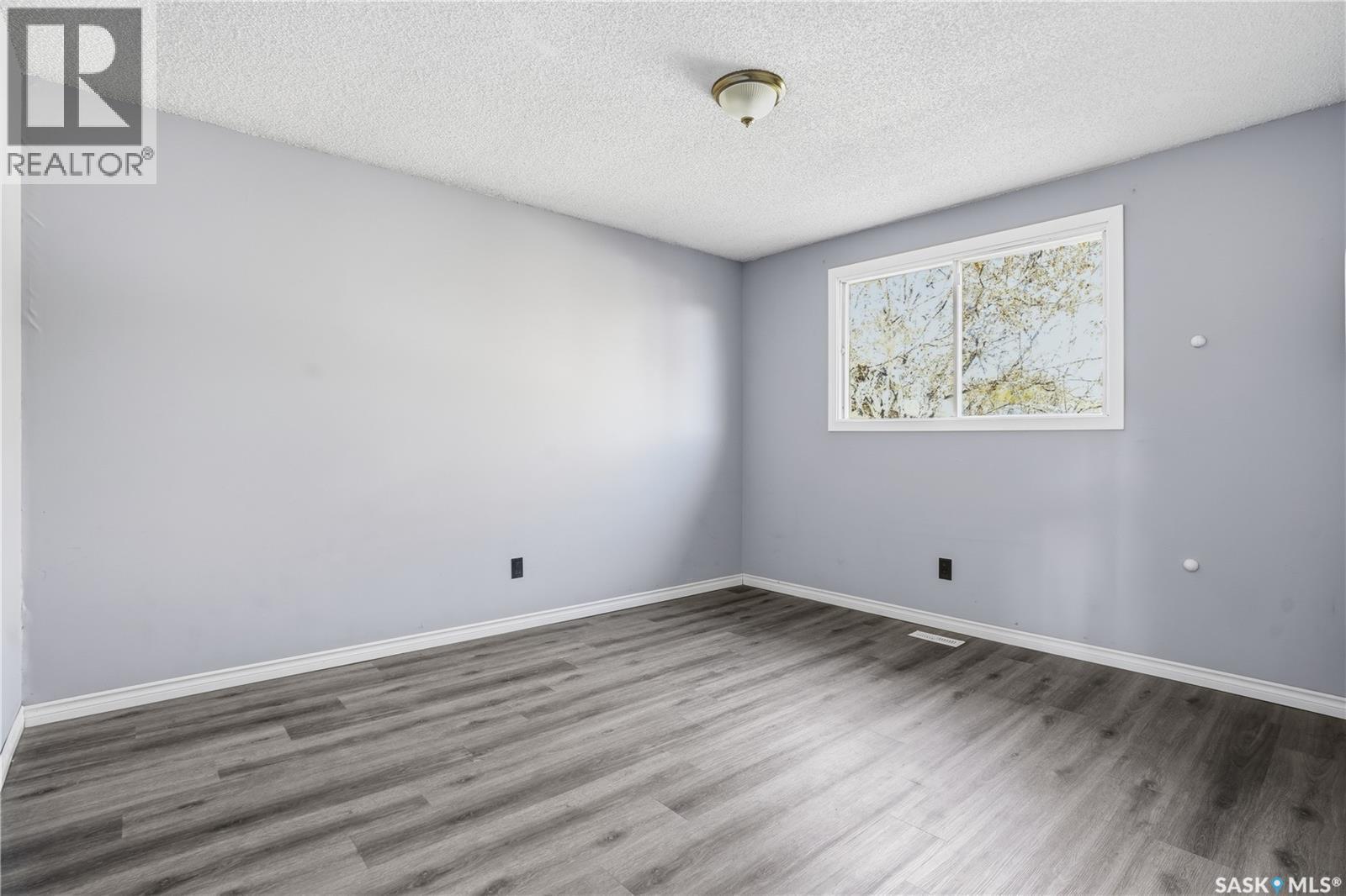 27 Brockelbank Crescent, Regina, SK - Indoor Photo Showing Other Room