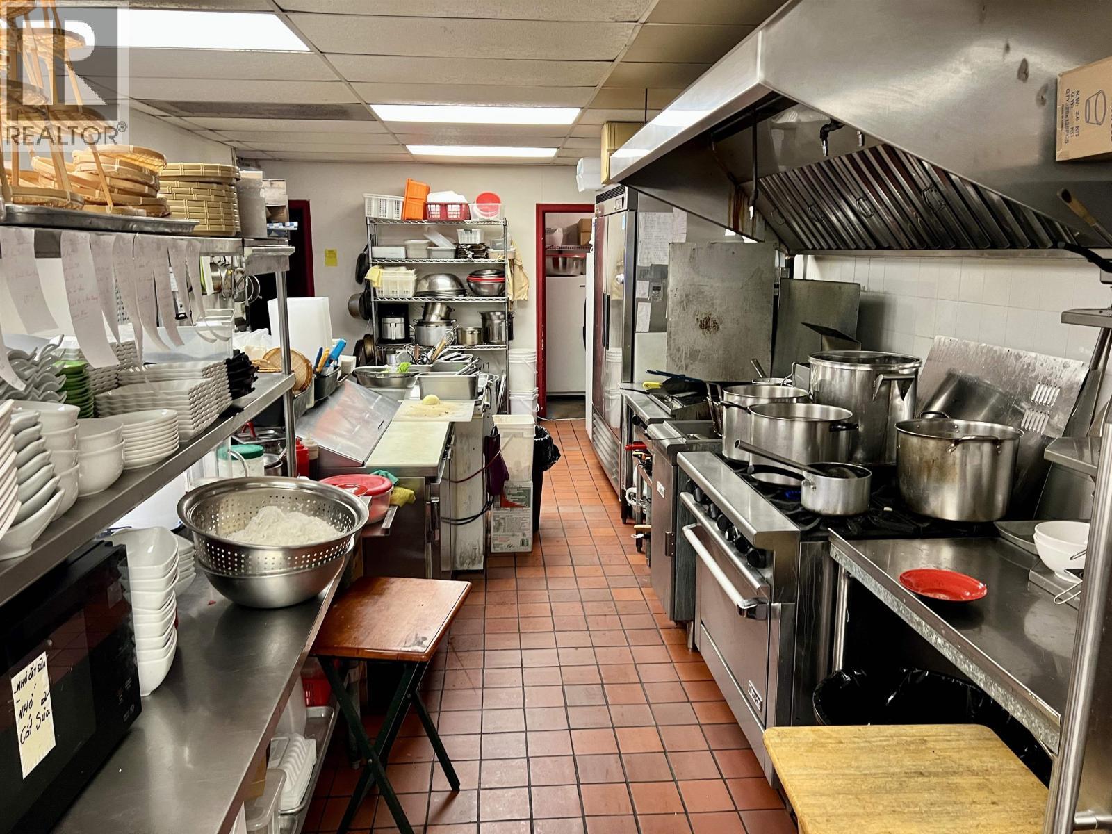 5937 Hastings Street, Burnaby, BC