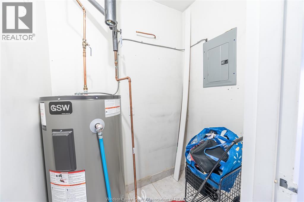 1323 Langlois Avenue Unit# 105, Windsor, ON - Indoor Photo Showing Basement