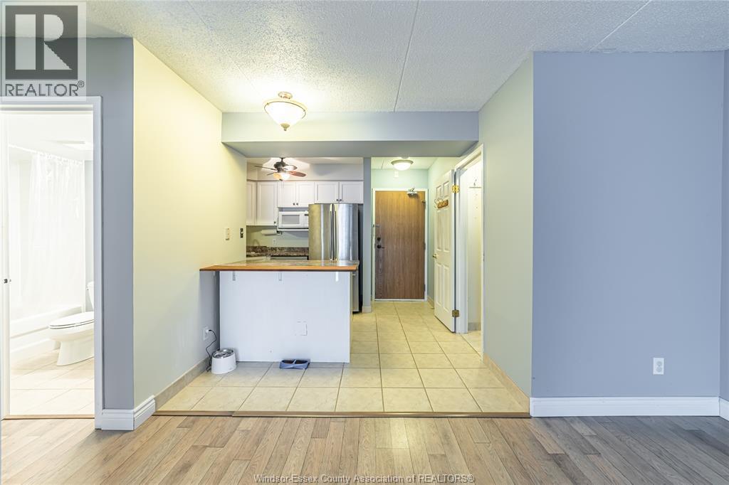 1323 Langlois Avenue Unit# 105, Windsor, ON - Indoor
