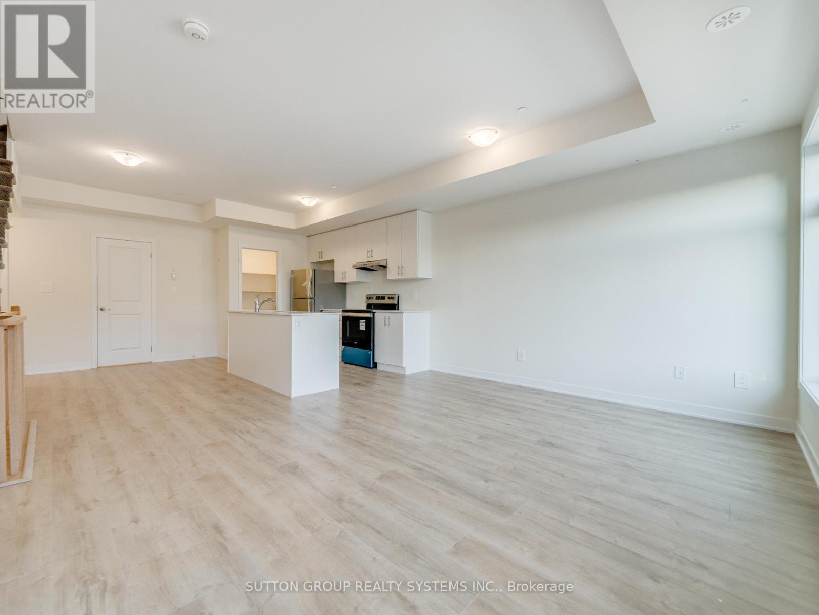 228 - 755 Omega Drive, Pickering, ON - Indoor