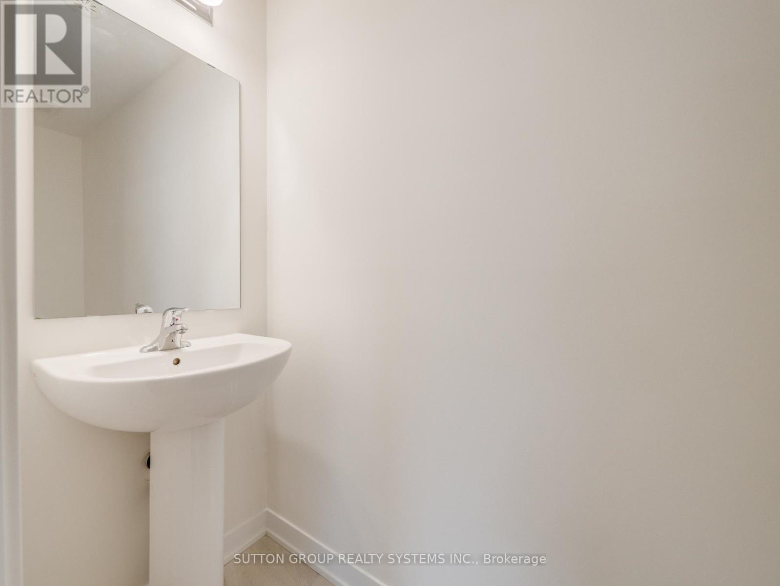 228 - 755 Omega Drive, Pickering, ON - Indoor Photo Showing Bathroom