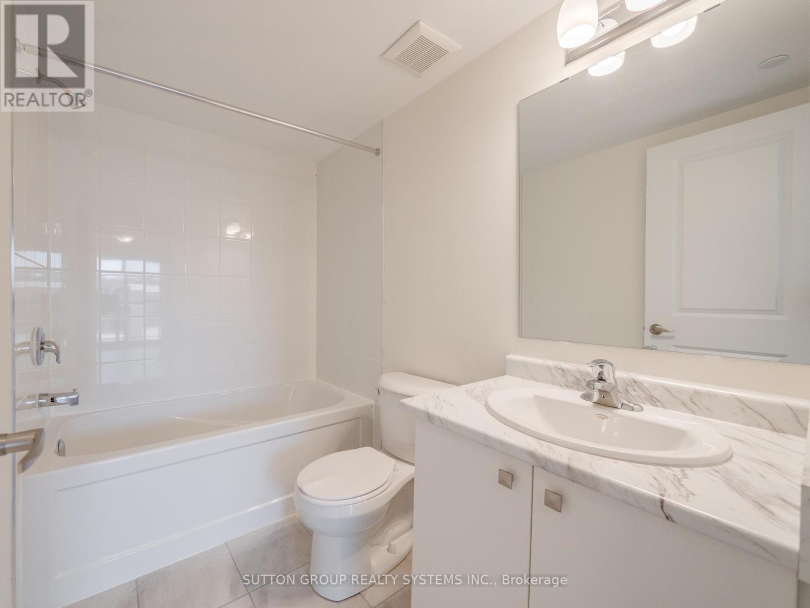 228 - 755 Omega Drive, Pickering, ON - Indoor Photo Showing Bathroom