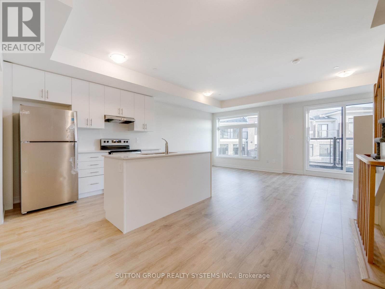 228 - 755 Omega Drive, Pickering, ON - Indoor Photo Showing Kitchen With Stainless Steel Kitchen