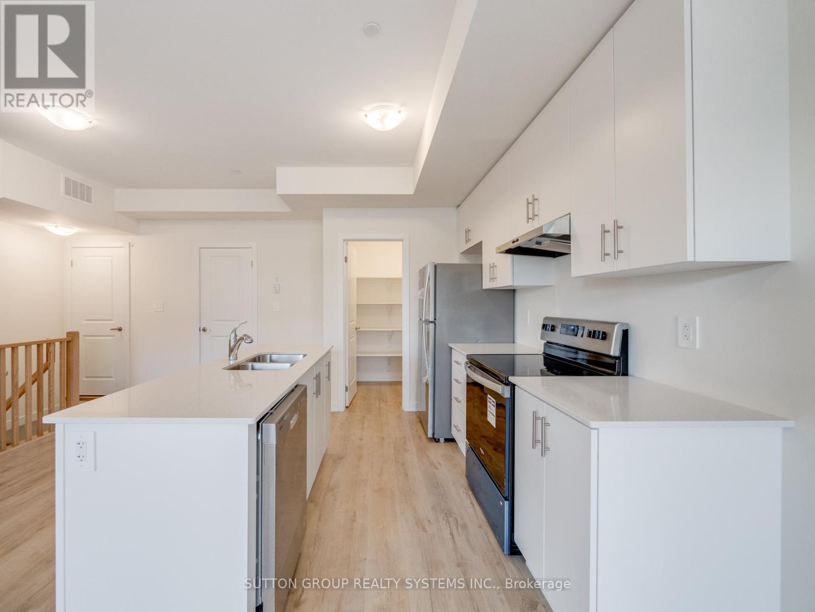 228 - 755 Omega Drive, Pickering, ON - Indoor Photo Showing Kitchen With Stainless Steel Kitchen With Double Sink With Upgraded Kitchen