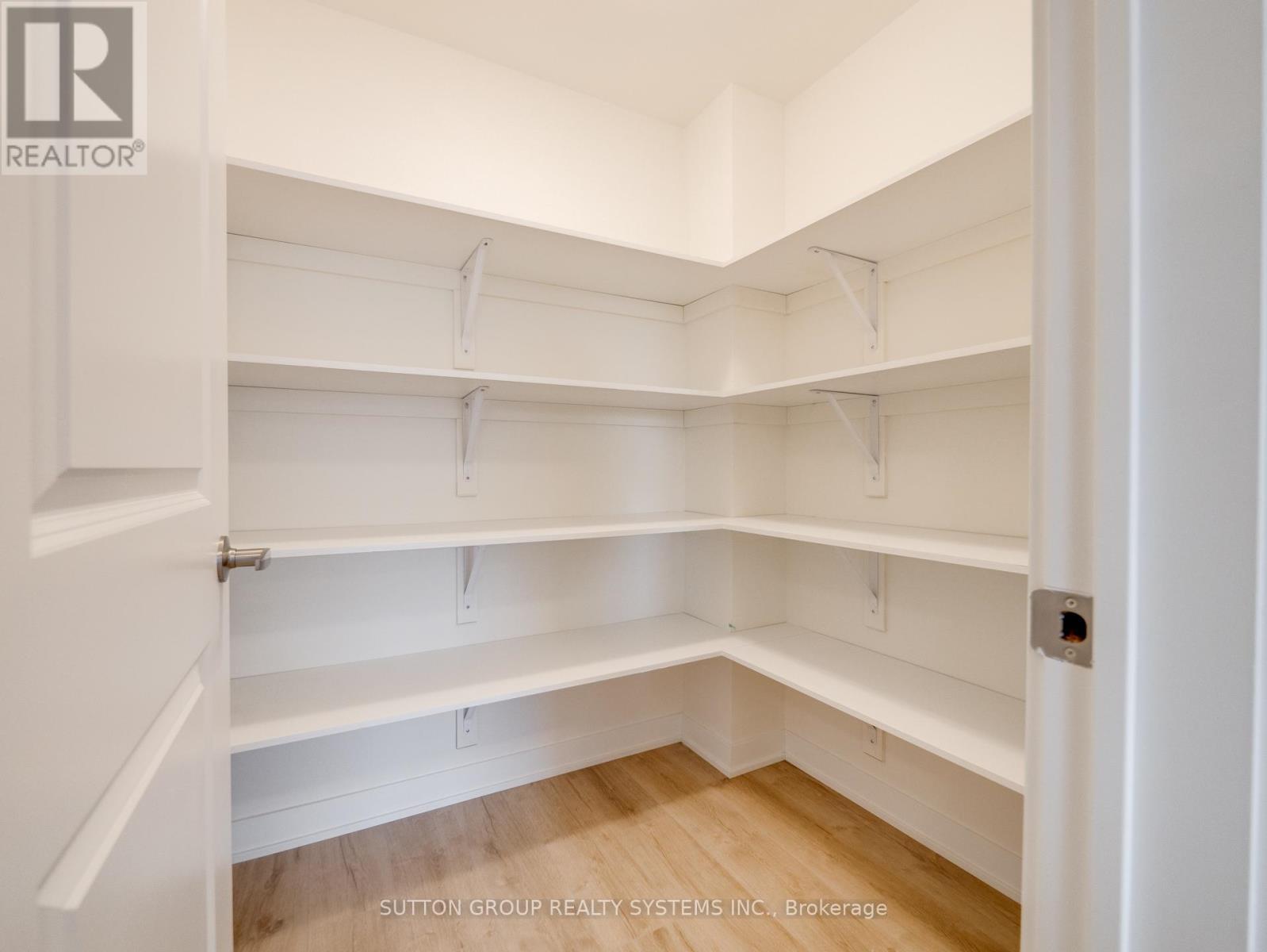 228 - 755 Omega Drive, Pickering, ON - Indoor With Storage