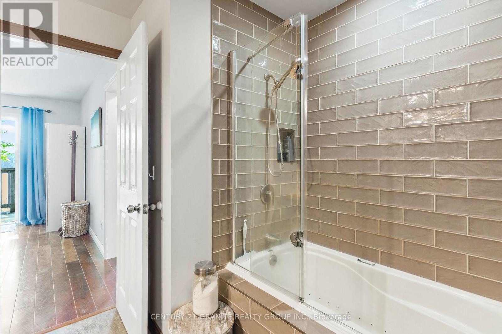 1140 Regal Trail, Highlands East (Cardiff Ward), ON - Indoor Photo Showing Bathroom