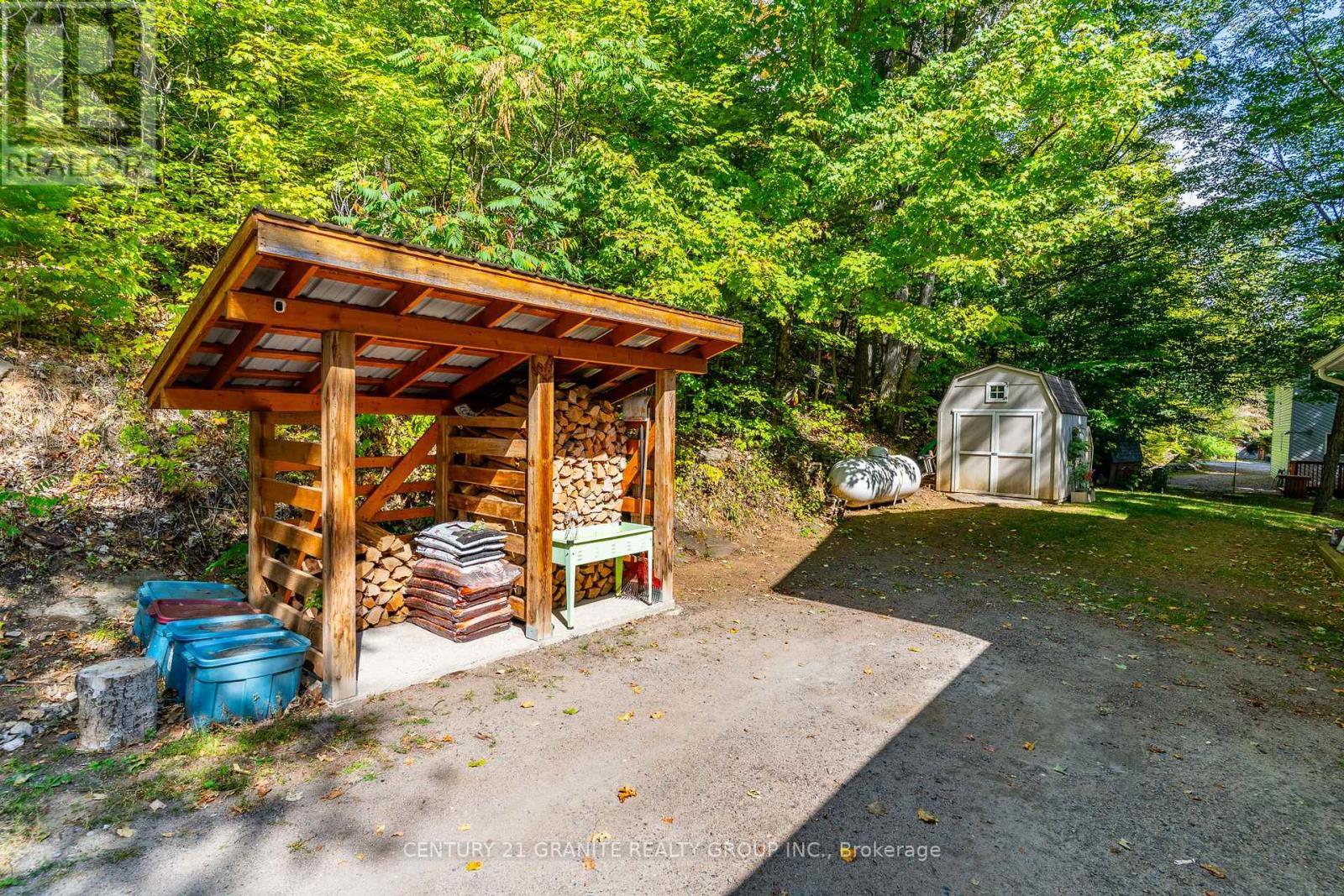 1140 Regal Trail, Highlands East (Cardiff Ward), ON - Outdoor