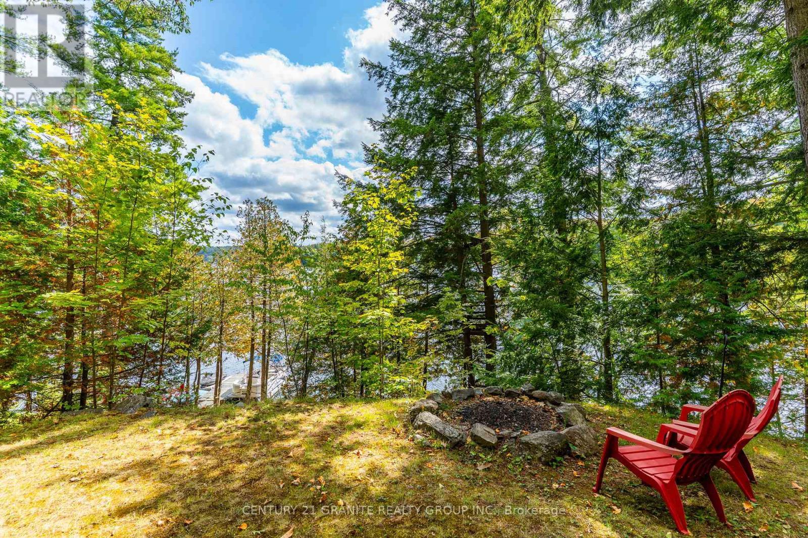 1140 Regal Trail, Highlands East (Cardiff Ward), ON - Outdoor