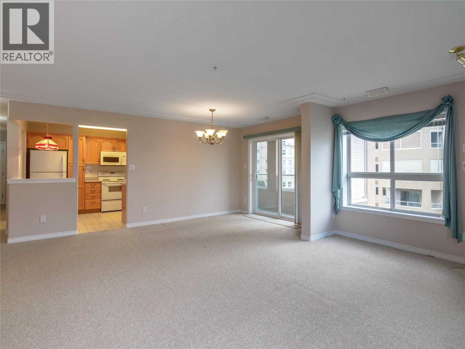 2255 Atkinson Street Unit# 301, Penticton, BC - Indoor Photo Showing Other Room