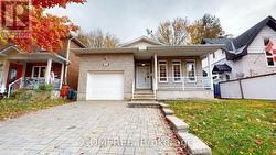 253 GOULBURN AVENUE  Ottawa, ON K1N 8E5
