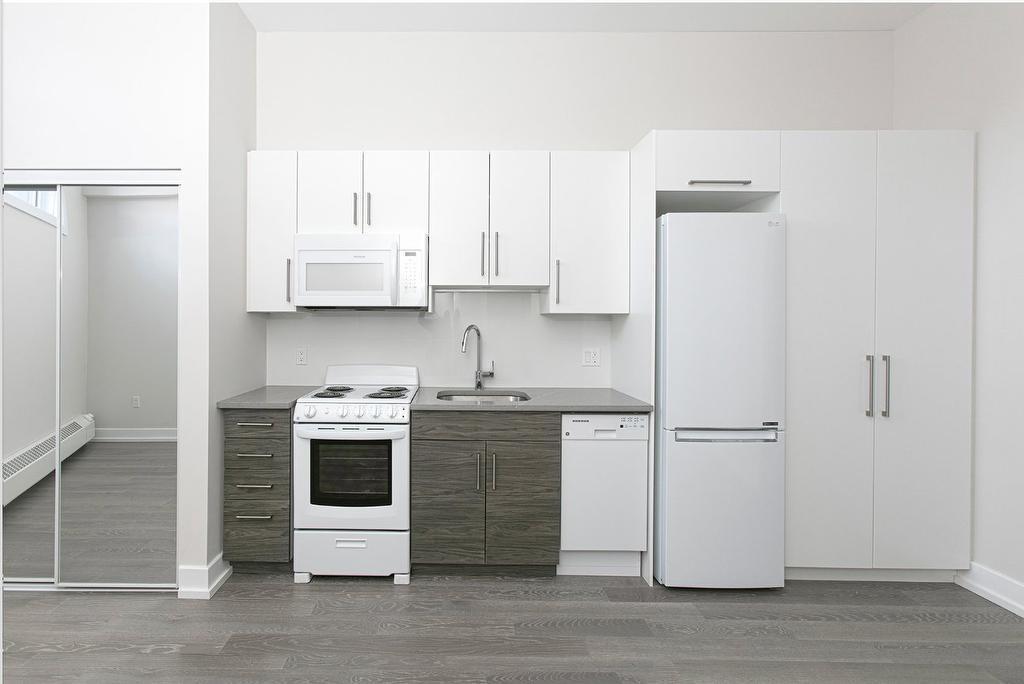 Cuisine - B2-6878 Rue Sherbrooke O., Montréal (Côte-Des-Neiges/Notre-Dame-De-Grâce), QC - Indoor Photo Showing Kitchen