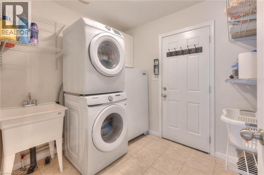 288 Steepleridge Street, Kitchener, ON - Indoor Photo Showing Laundry Room
