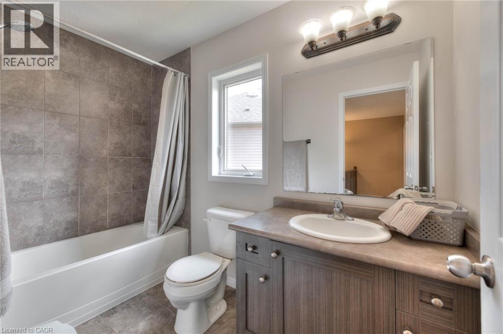 288 Steepleridge Street, Kitchener, ON - Indoor Photo Showing Bathroom