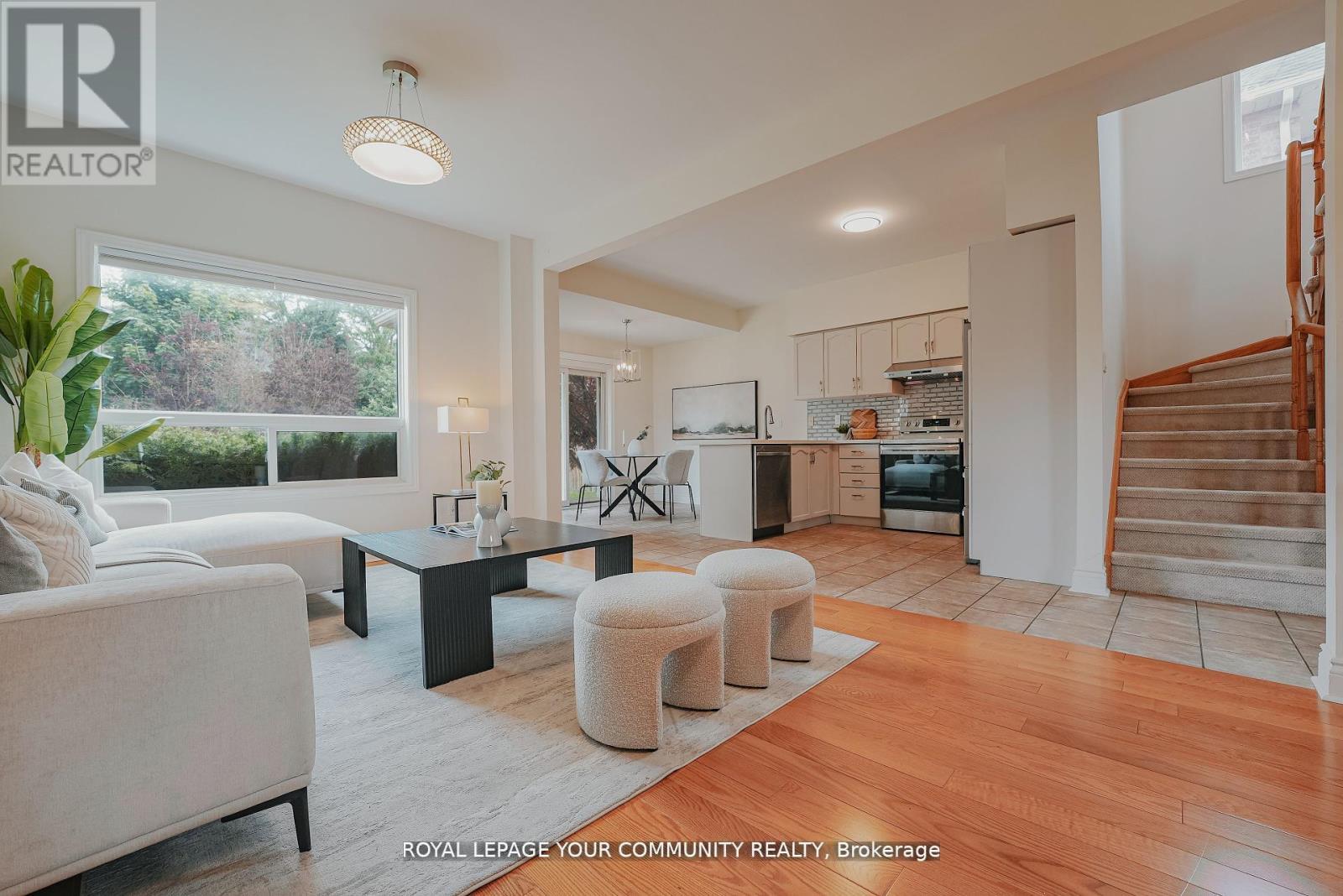 550 Greig Circle, Newmarket, ON - Indoor Photo Showing Other Room