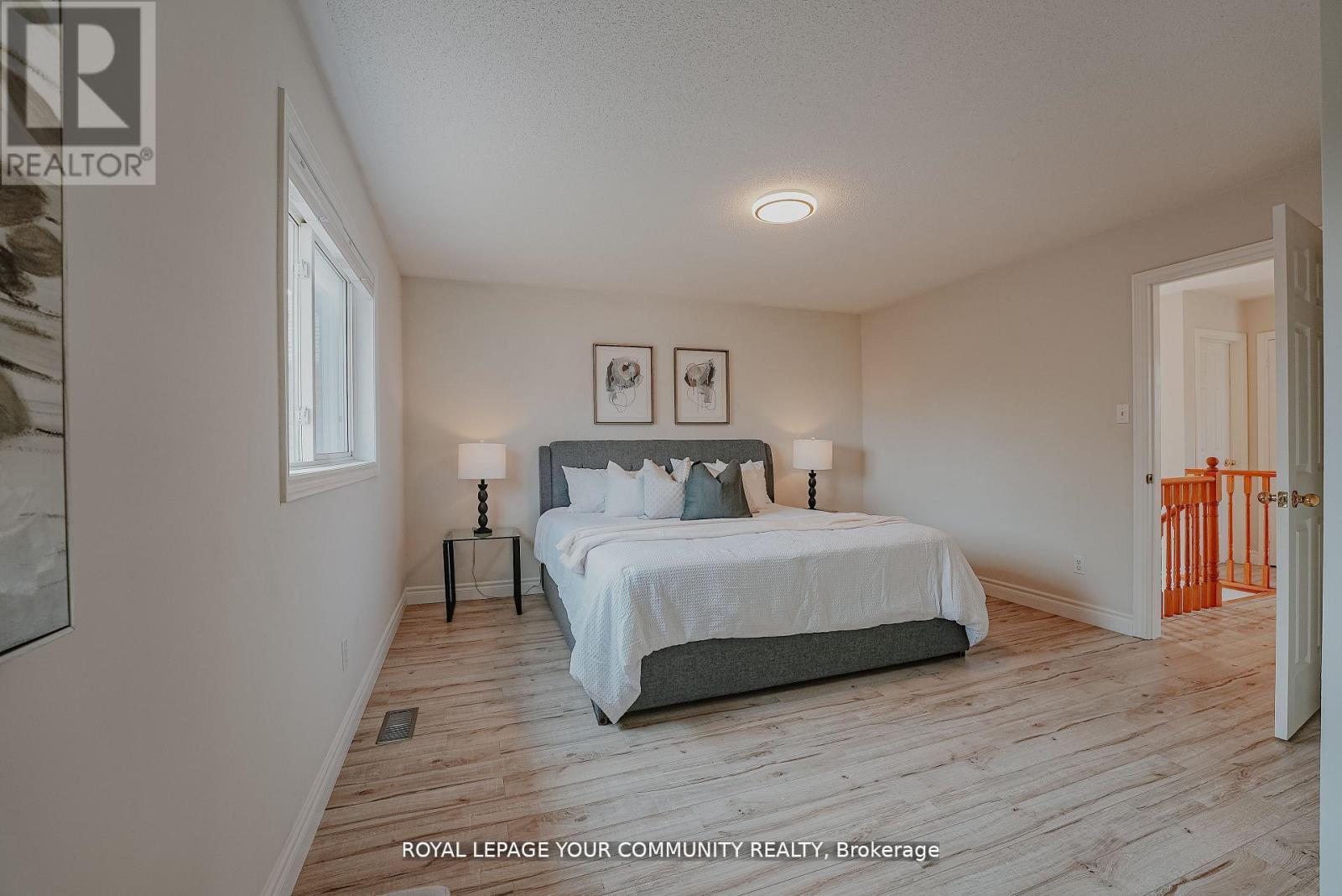 550 Greig Circle, Newmarket, ON - Indoor Photo Showing Bedroom