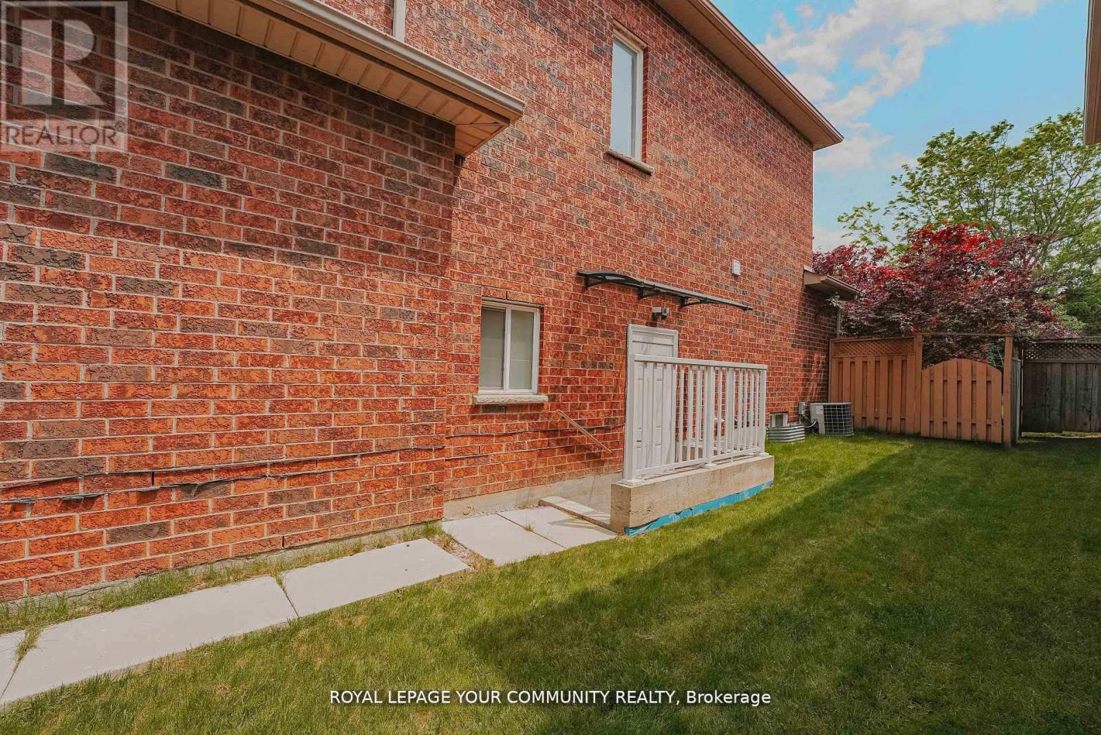 550 Greig Circle, Newmarket, ON - Outdoor