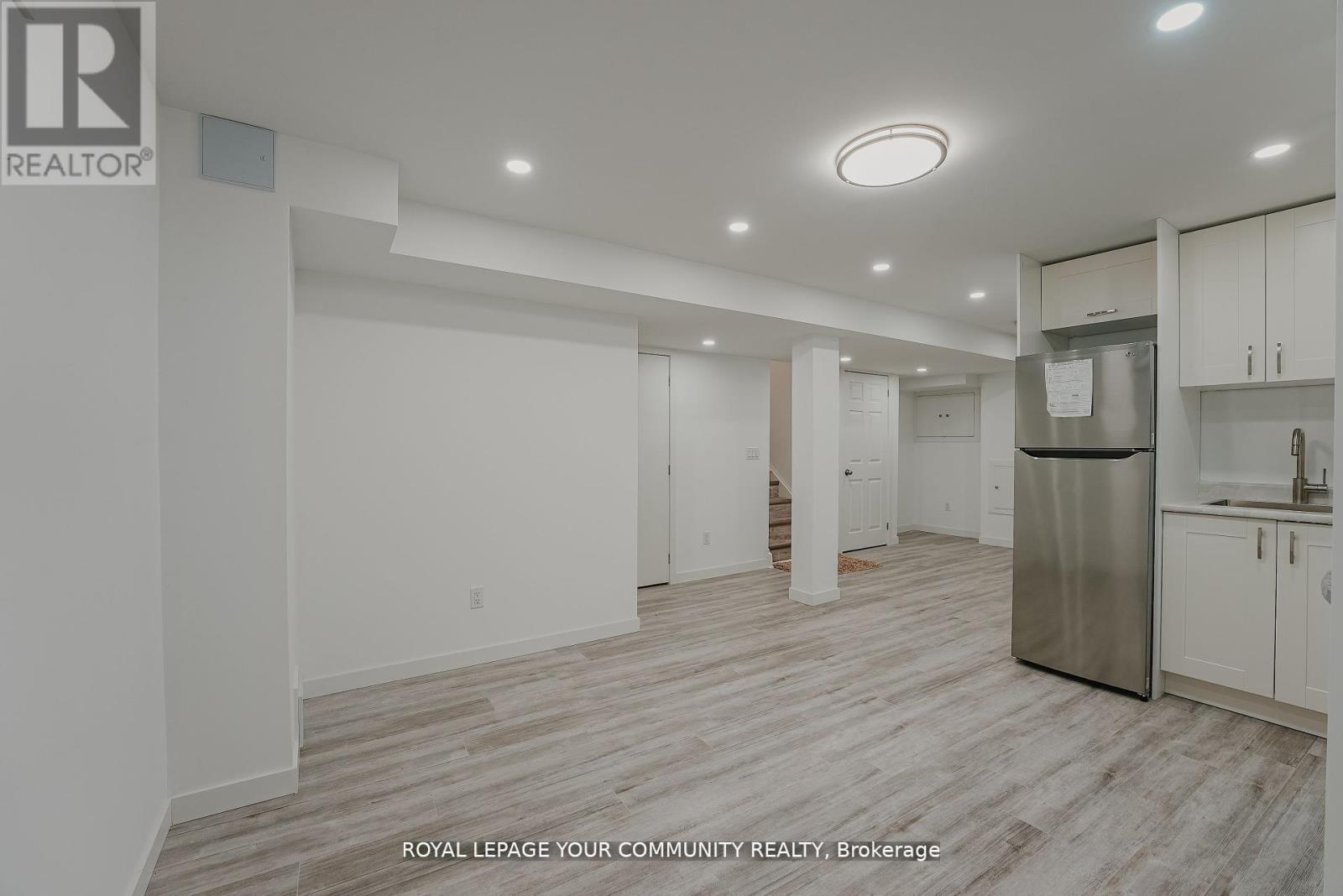 550 Greig Circle, Newmarket, ON - Indoor Photo Showing Kitchen