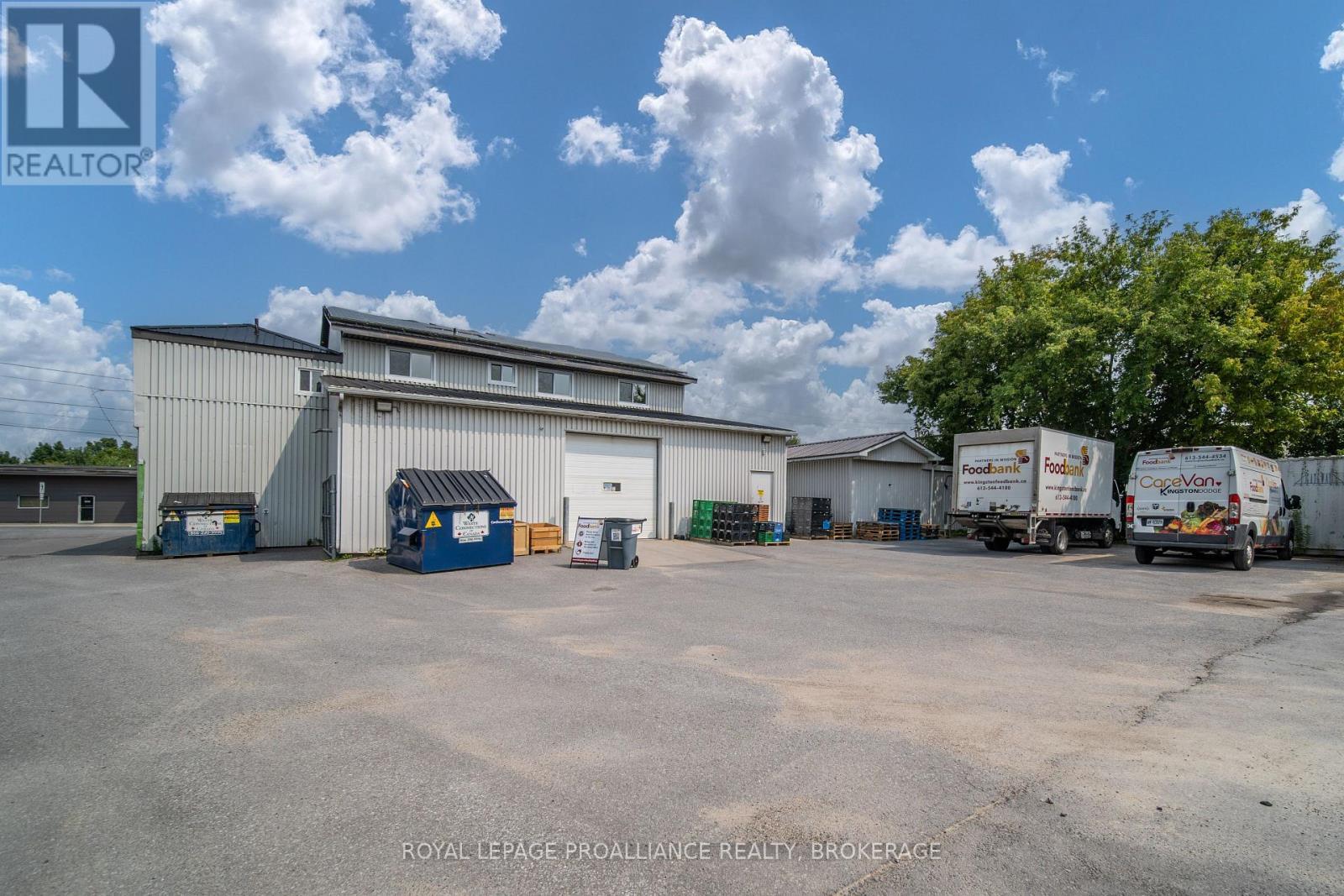 140 Hickson Avenue, Kingston (East Of Sir John A. Blvd), ON