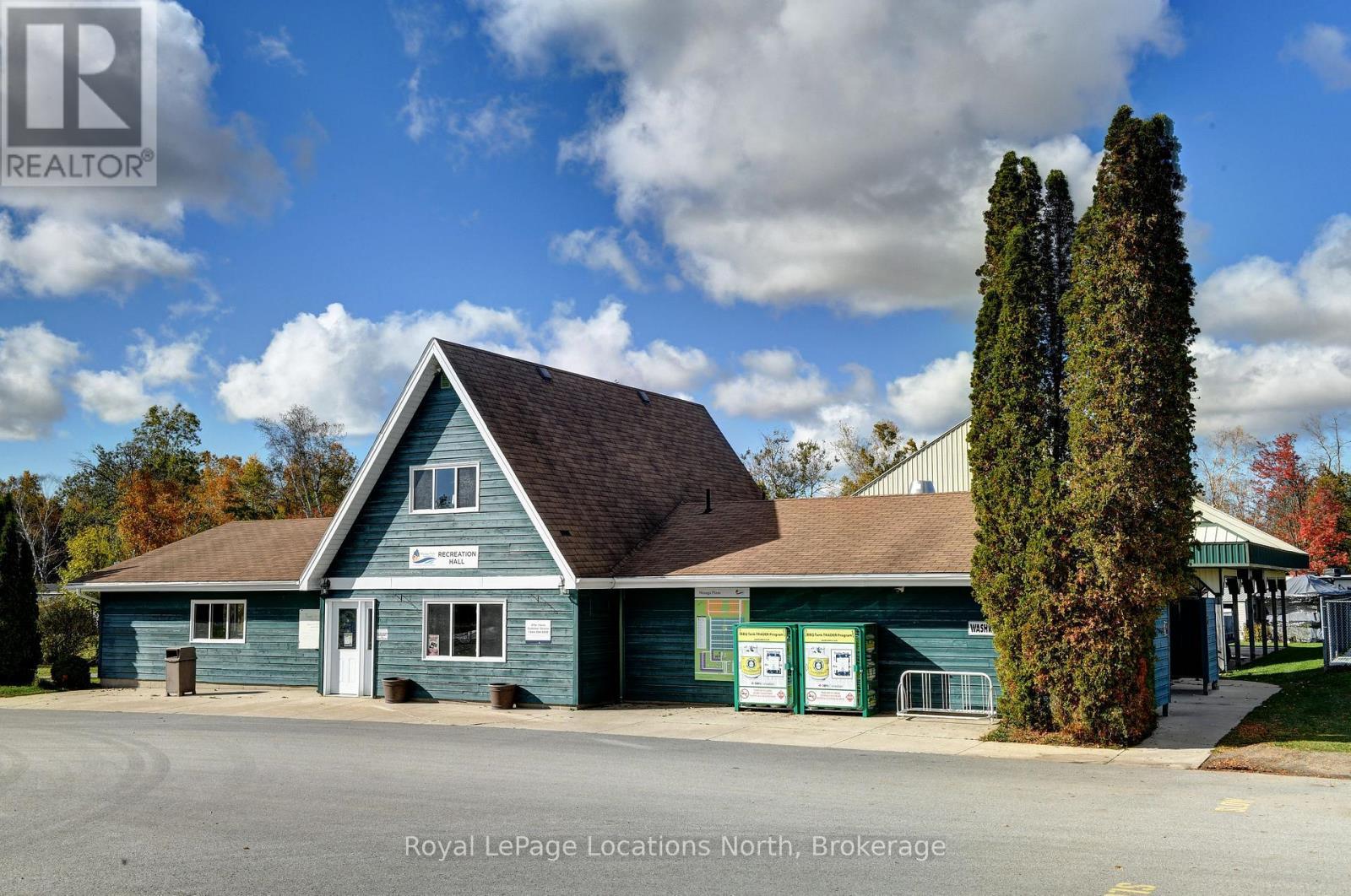 8 Prince Edward Drive, Springwater, ON - Outdoor