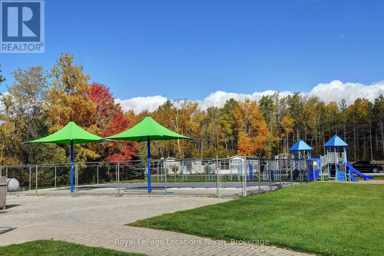 8 Prince Edward Drive, Springwater, ON - Outdoor