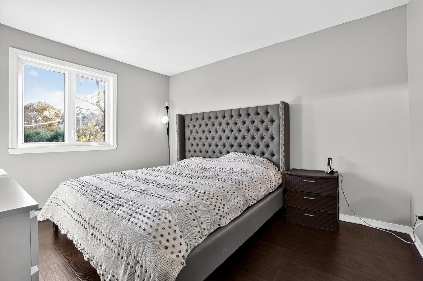 Bedroom - 19470 Boul. Elkas, Kirkland, QC - Indoor Photo Showing Bedroom
