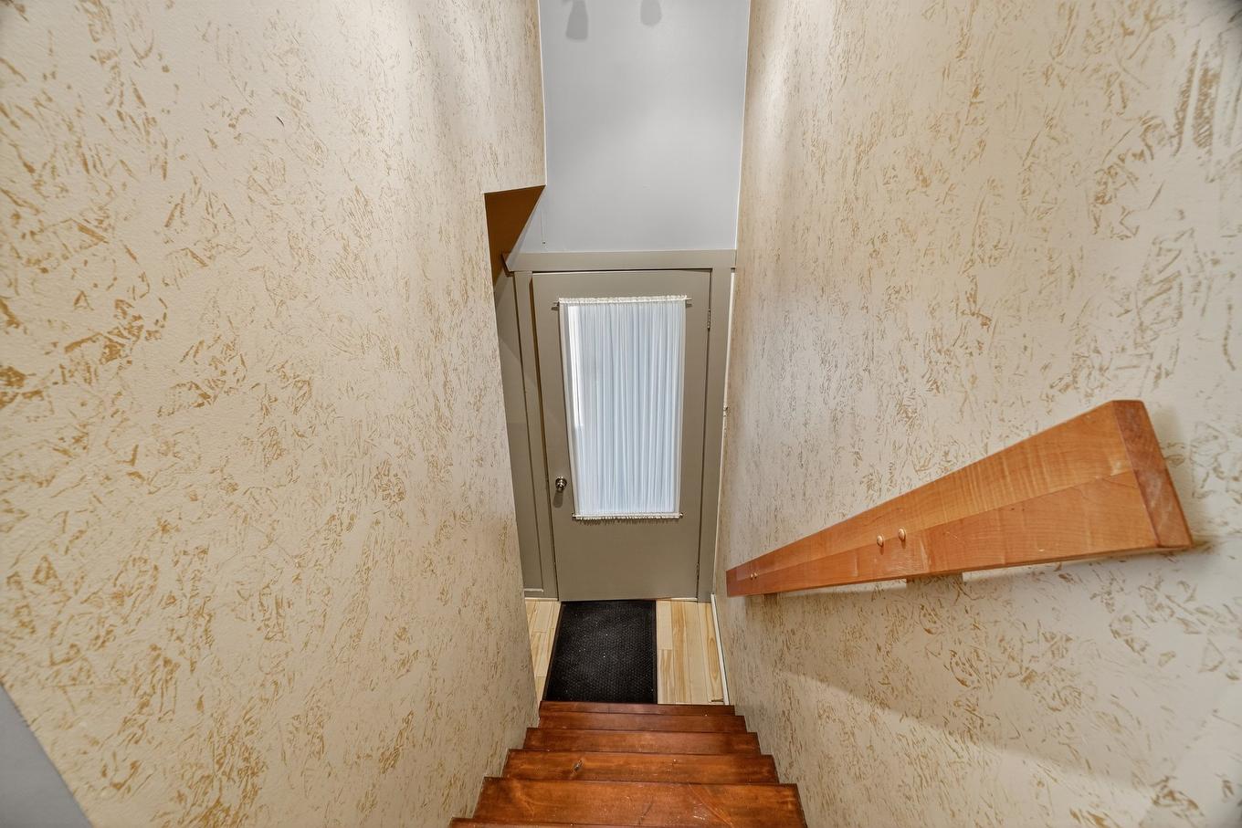 Staircase - 39 Rue St-Jean, Longueuil (Le Vieux-Longueuil), QC - Indoor Photo Showing Other Room