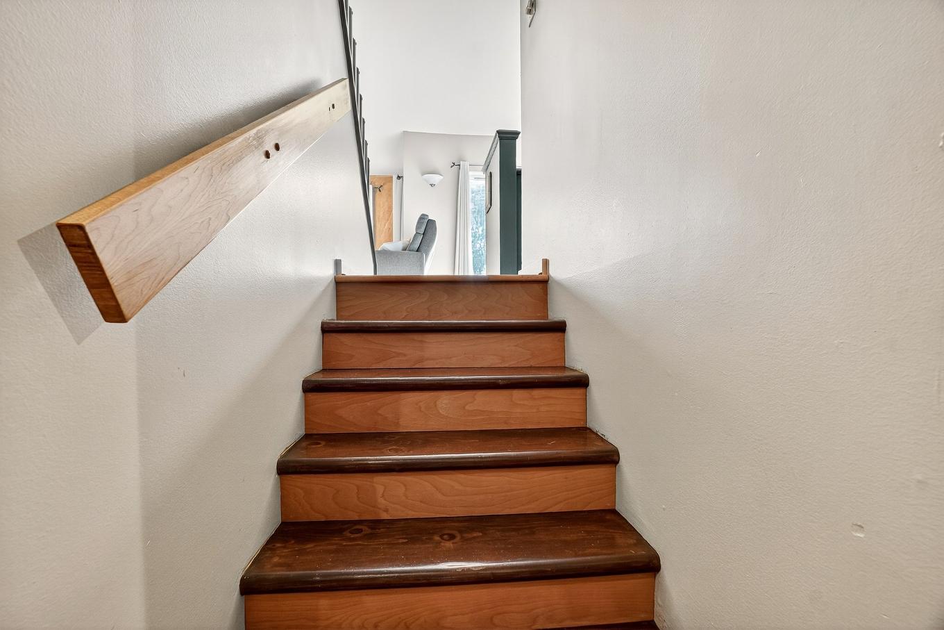 Staircase - 39 Rue St-Jean, Longueuil (Le Vieux-Longueuil), QC - Indoor Photo Showing Other Room