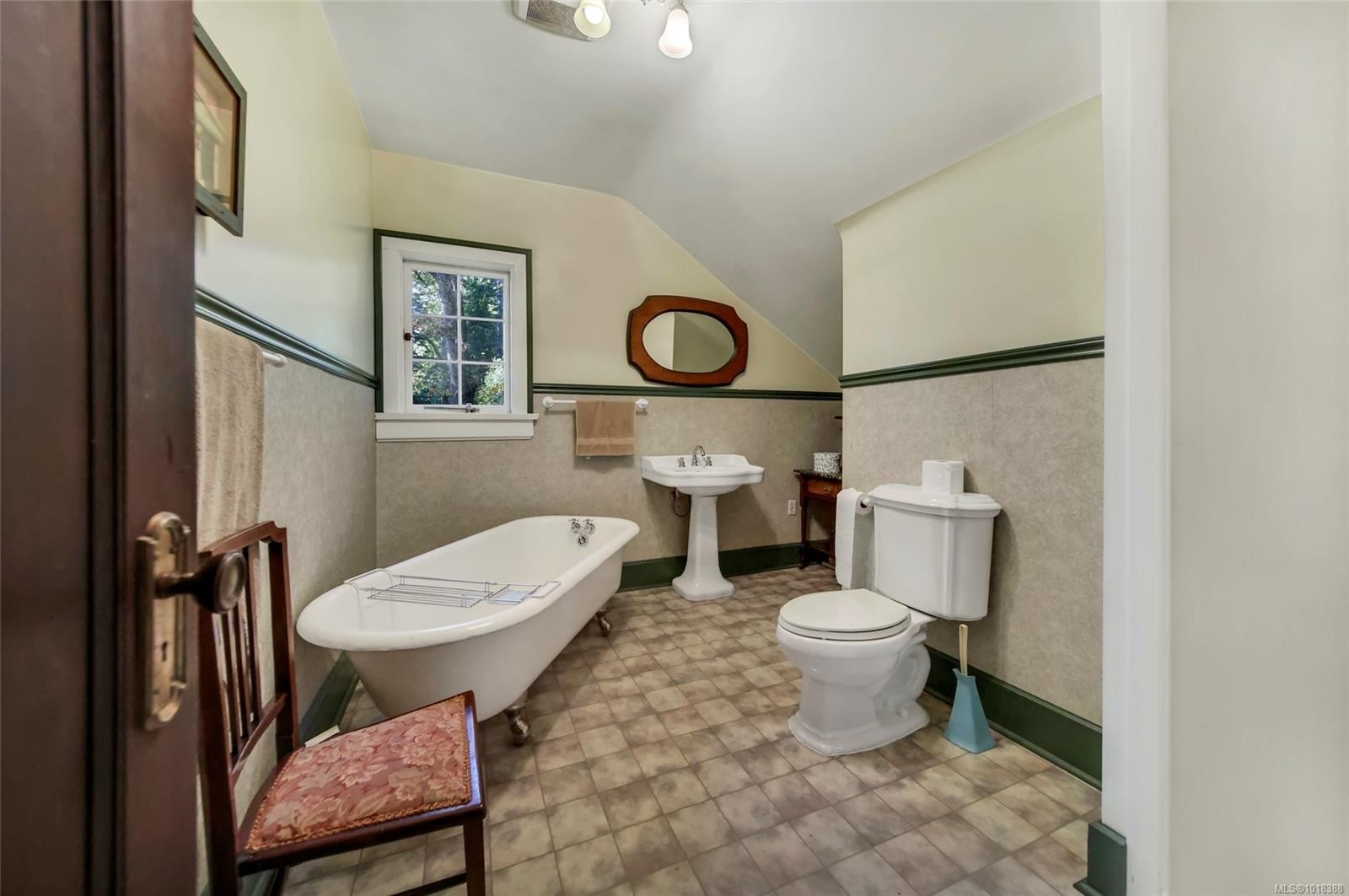 4690 Compton Rd East, Port Alberni, BC