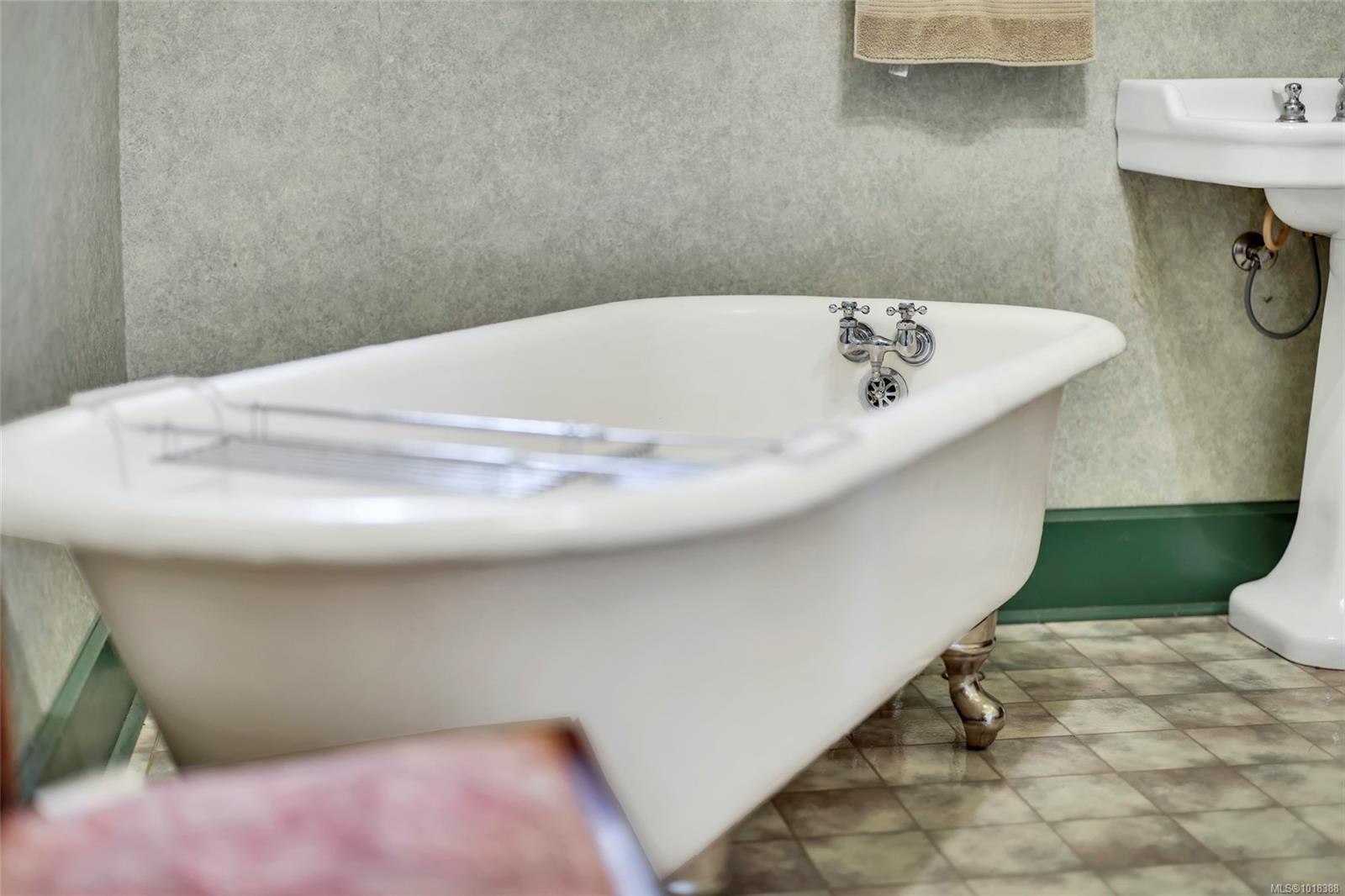 4690 Compton Rd East, Port Alberni, BC