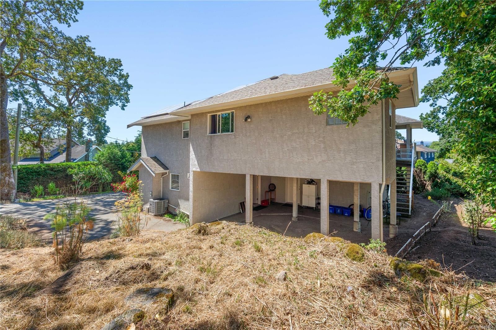 4202 Quadra St, Saanich, BC