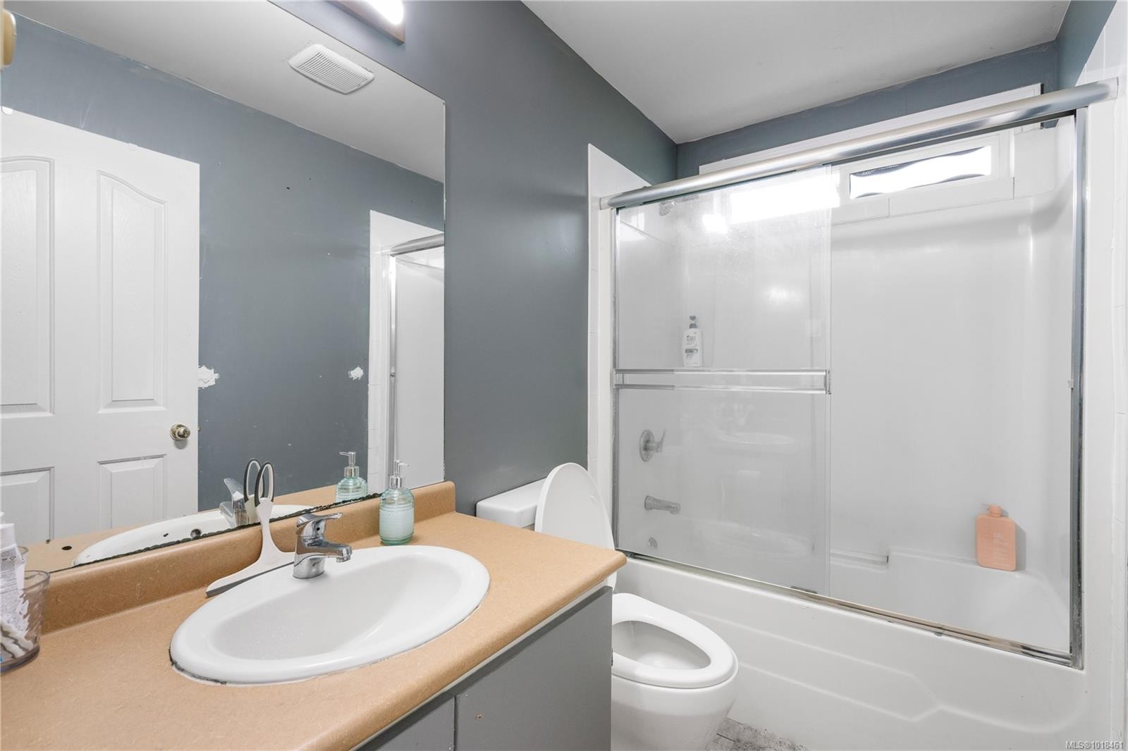 4202 Quadra St, Saanich, BC