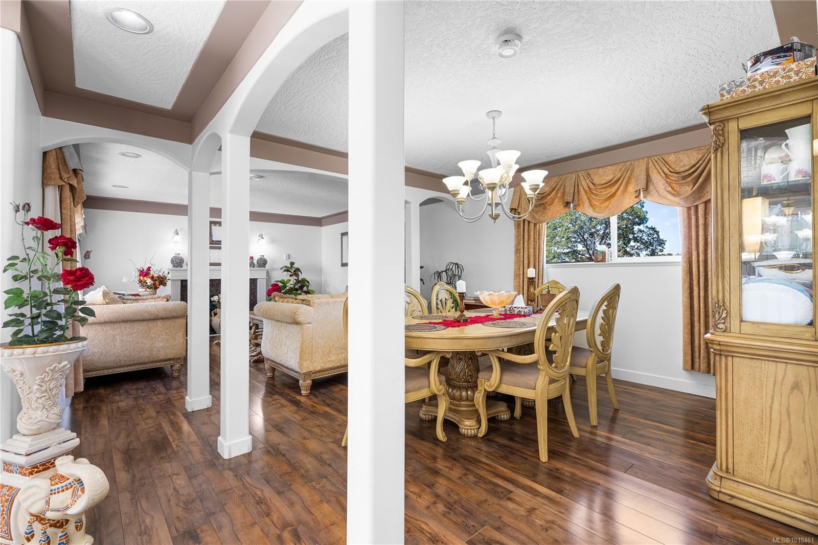 4202 Quadra St, Saanich, BC