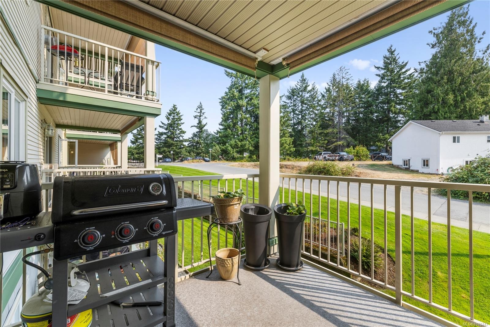 204-4971 Songbird Pl, Nanaimo, BC - Outdoor With Exterior