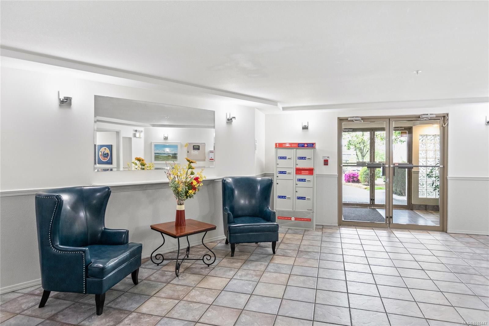 204-4971 Songbird Pl, Nanaimo, BC - Indoor Photo Showing Other Room