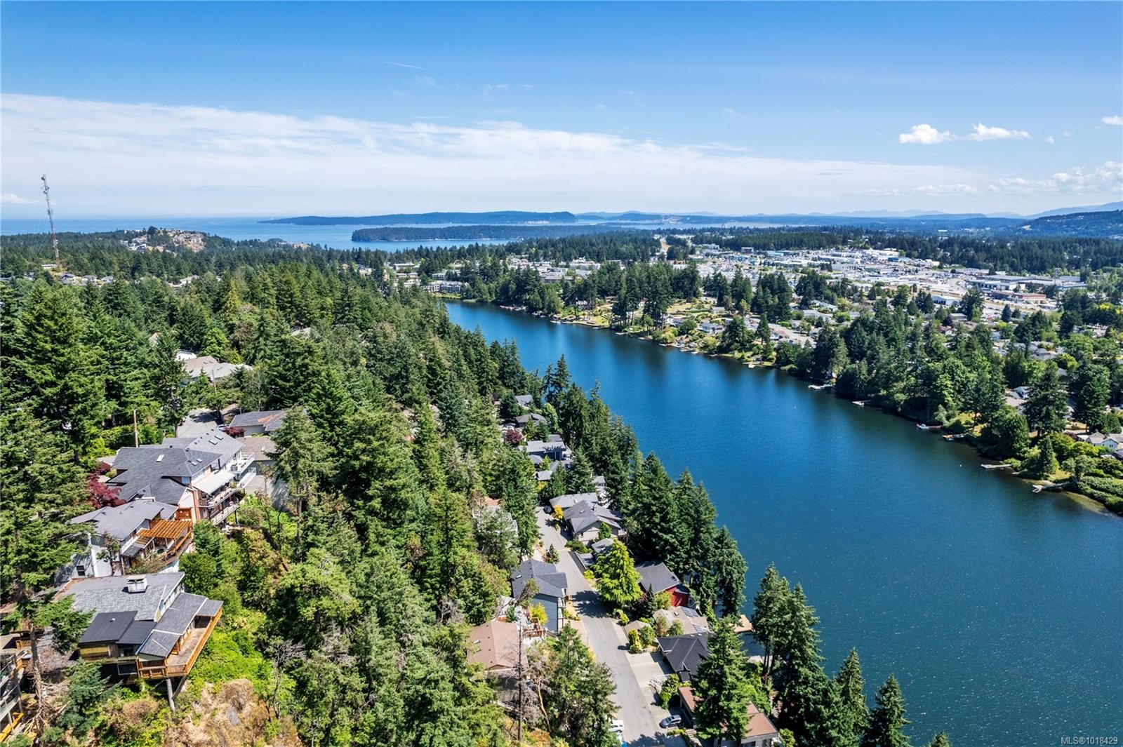 271 Woodhaven Dr, Nanaimo, BC