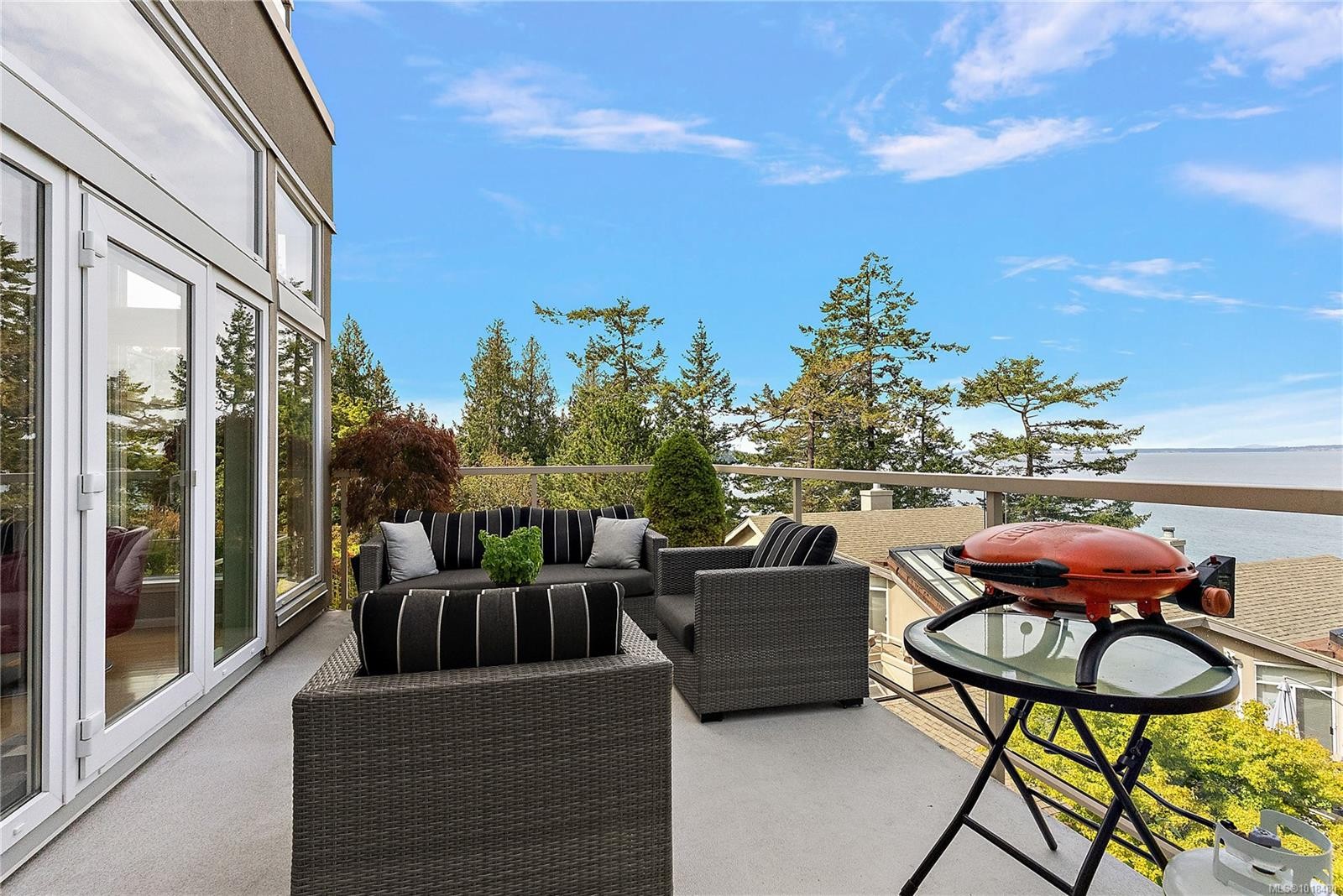 7-4771 Cordova Bay Rd, Saanich, BC