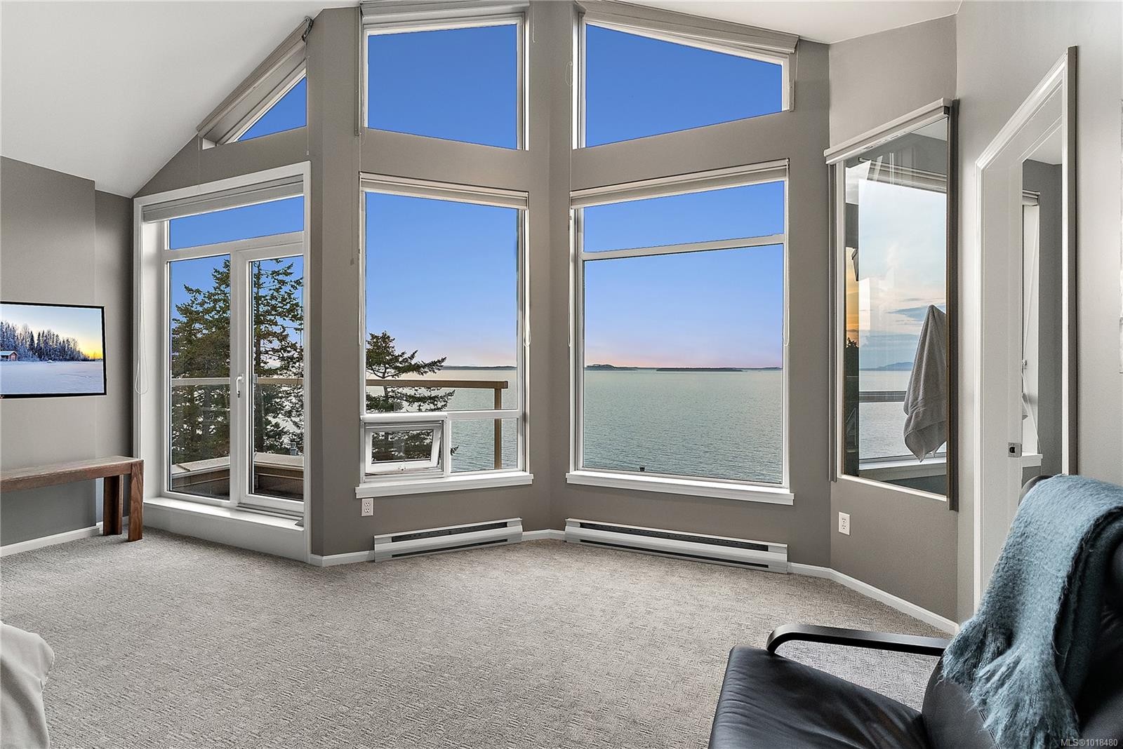 7-4771 Cordova Bay Rd, Saanich, BC