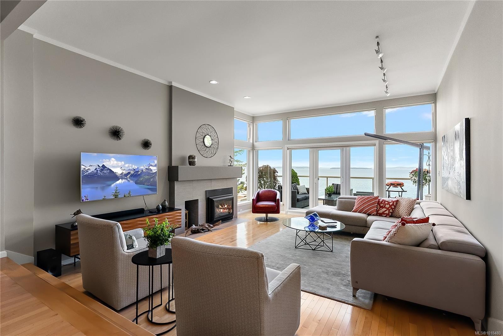 7-4771 Cordova Bay Rd, Saanich, BC