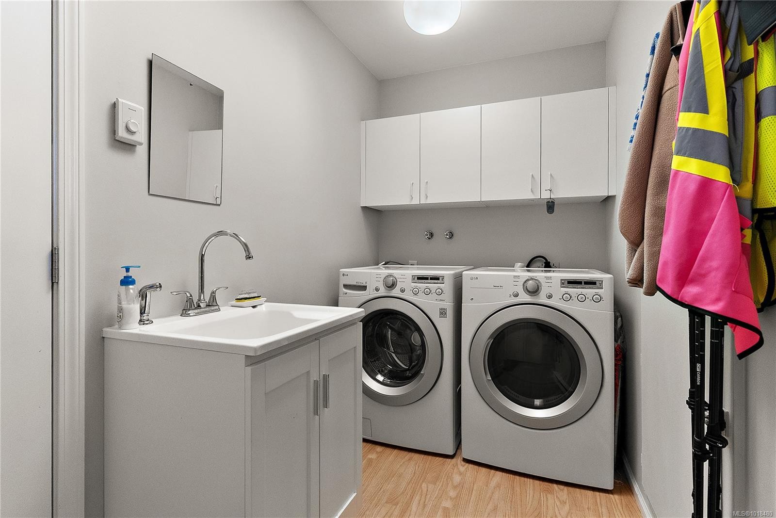 7-4771 Cordova Bay Rd, Saanich, BC