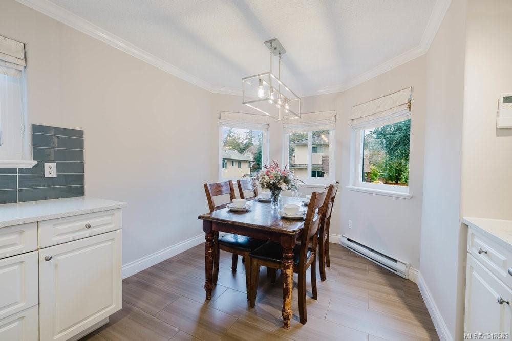 2310 Francis View Dr, View Royal, BC