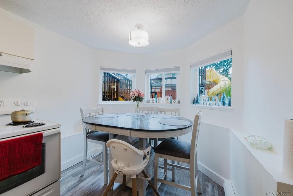 2310 Francis View Dr, View Royal, BC