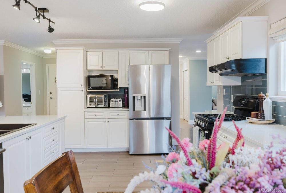 2310 Francis View Dr, View Royal, BC