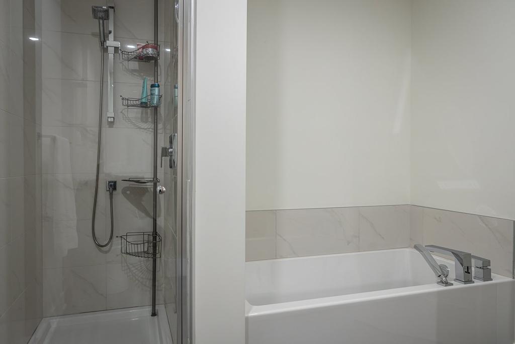 Bathroom - 312-785 Av. Pierre-Dansereau, Terrebonne (Terrebonne), QC - Indoor Photo Showing Bathroom