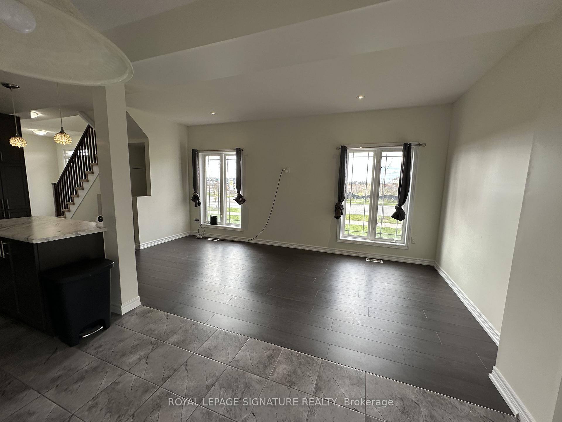 40 Kingsborough Dr Drive, Hamilton, ON - Indoor