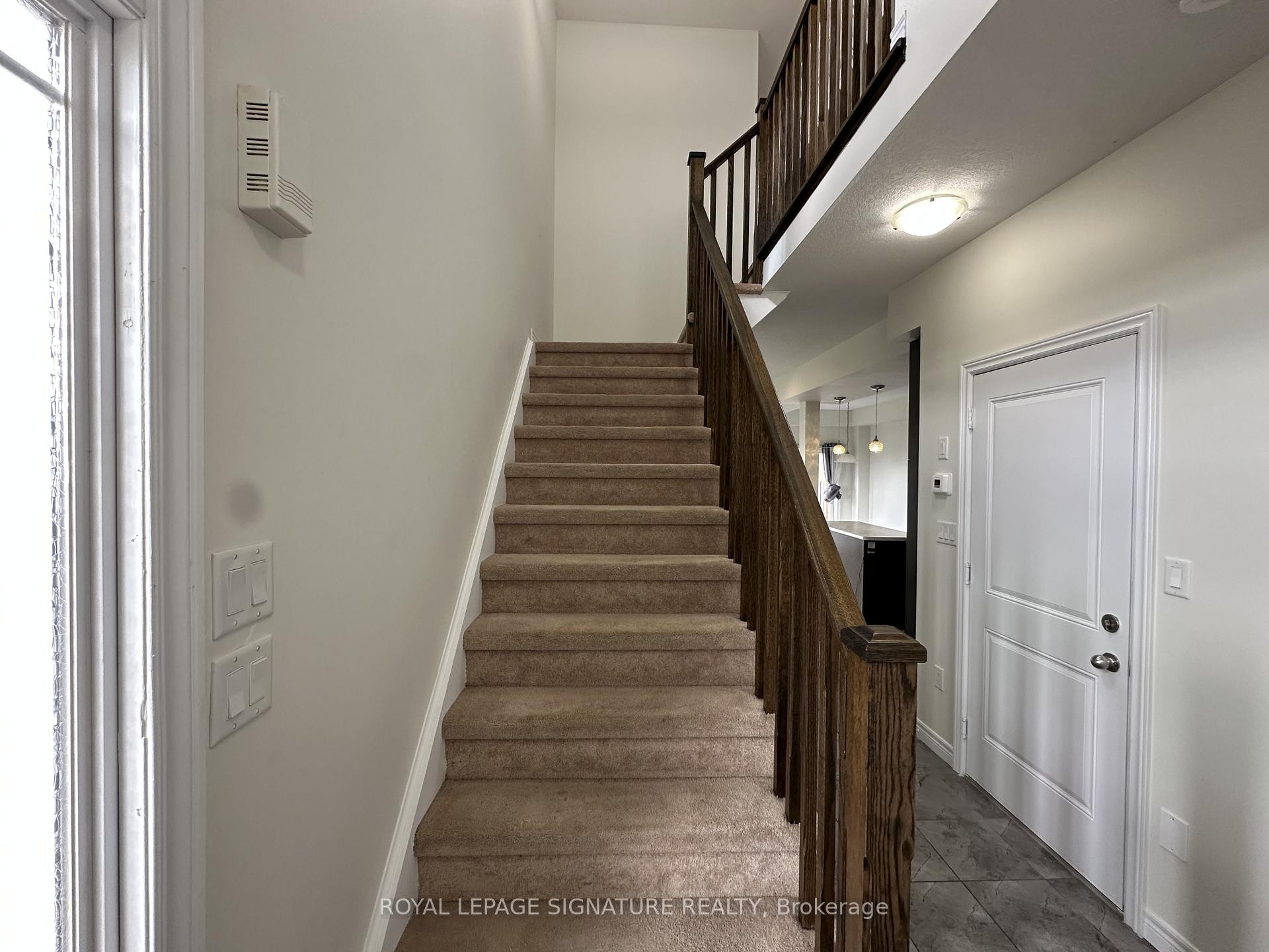 40 Kingsborough Dr Drive, Hamilton, ON - Indoor Photo Showing Other Room