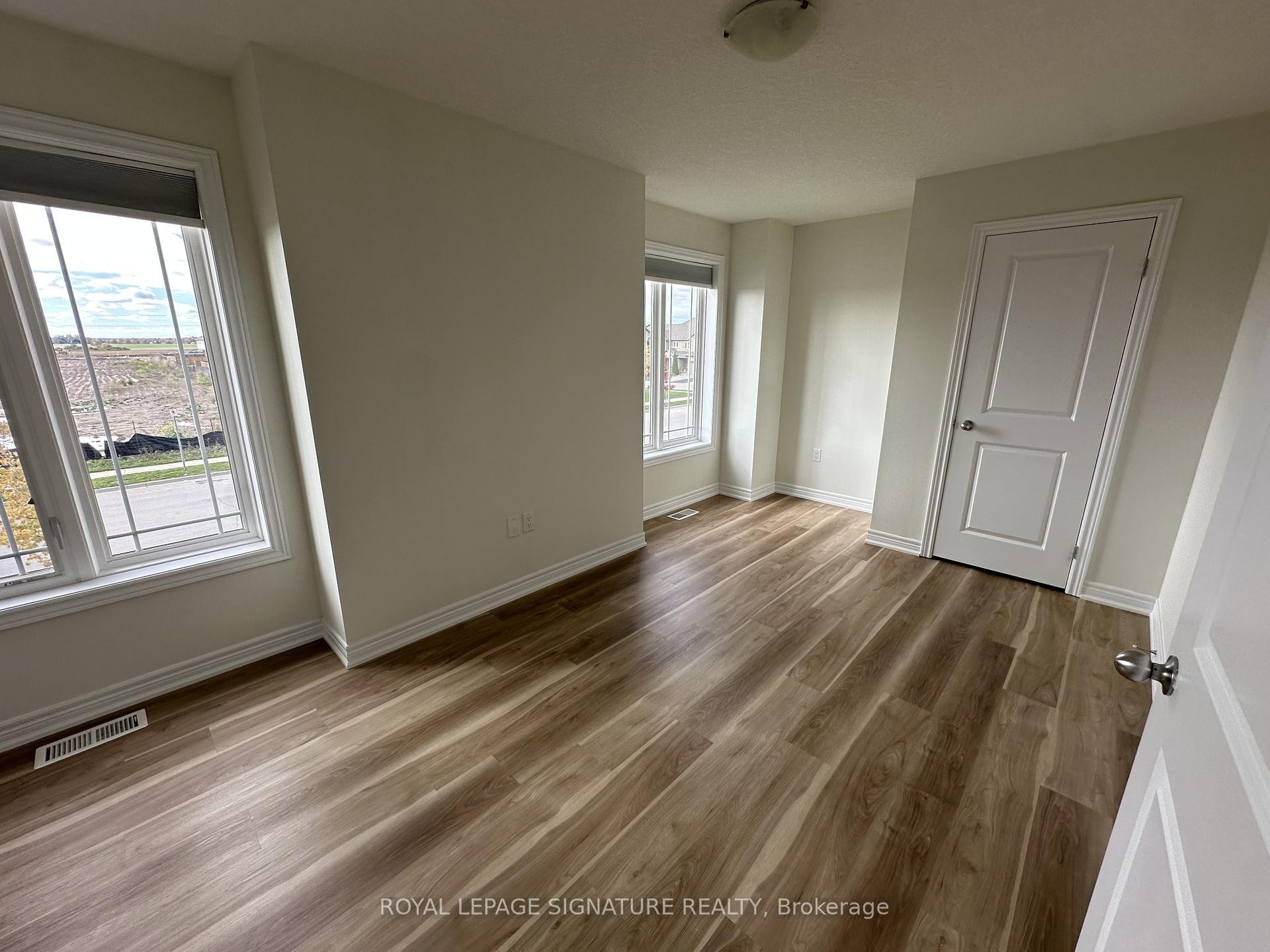 40 Kingsborough Dr Drive, Hamilton, ON - Indoor Photo Showing Other Room