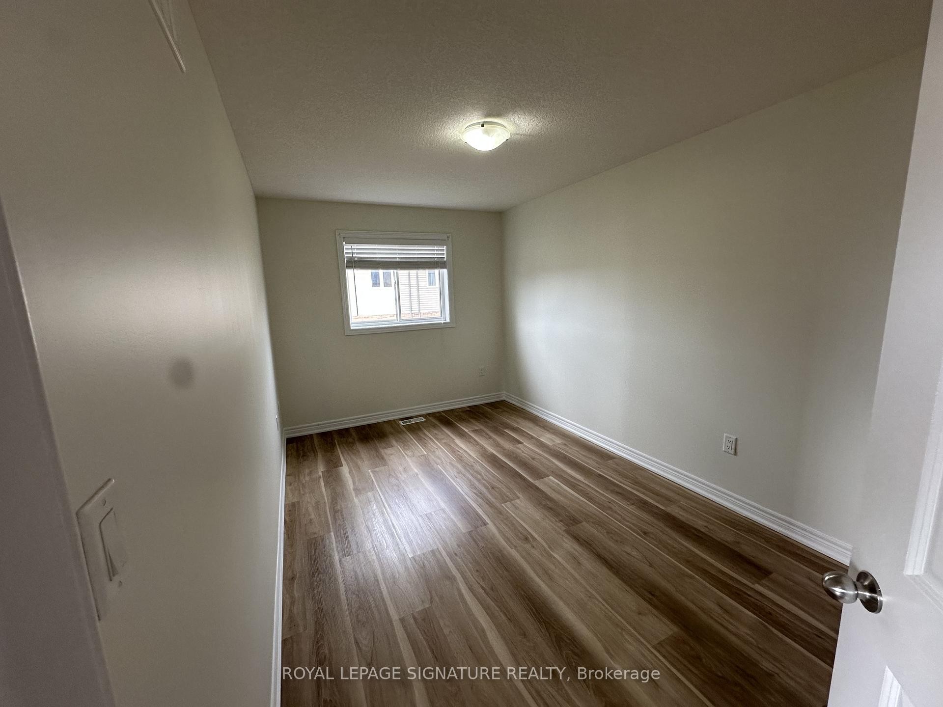 40 Kingsborough Dr Drive, Hamilton, ON - Indoor Photo Showing Other Room