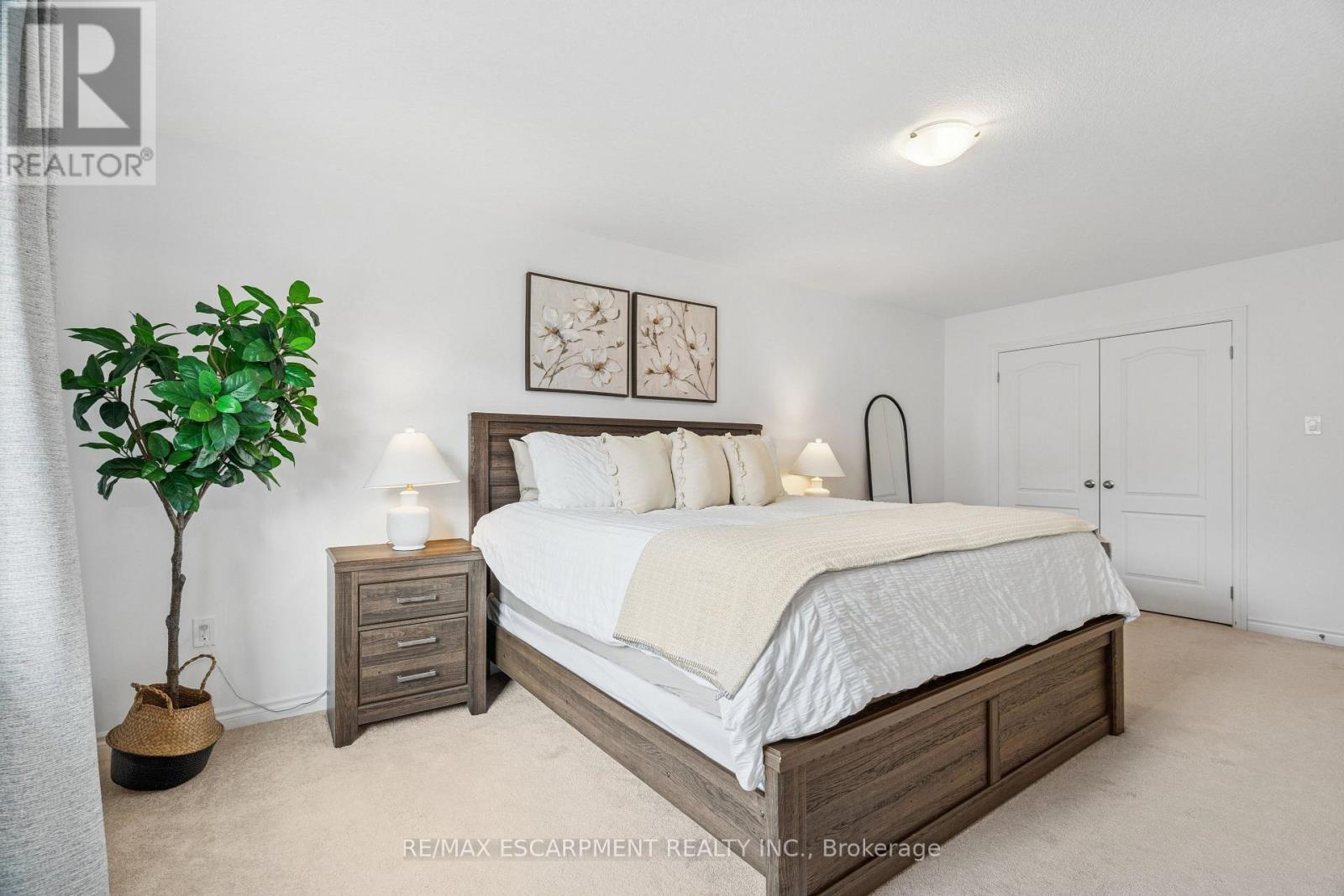 9 Elsegood Drive, Guelph, ON - Indoor Photo Showing Bedroom
